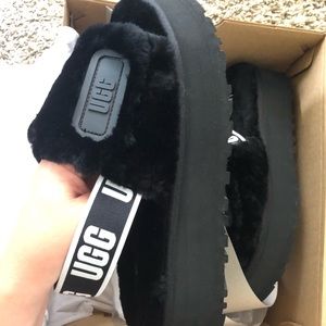 Brand New UGG slide